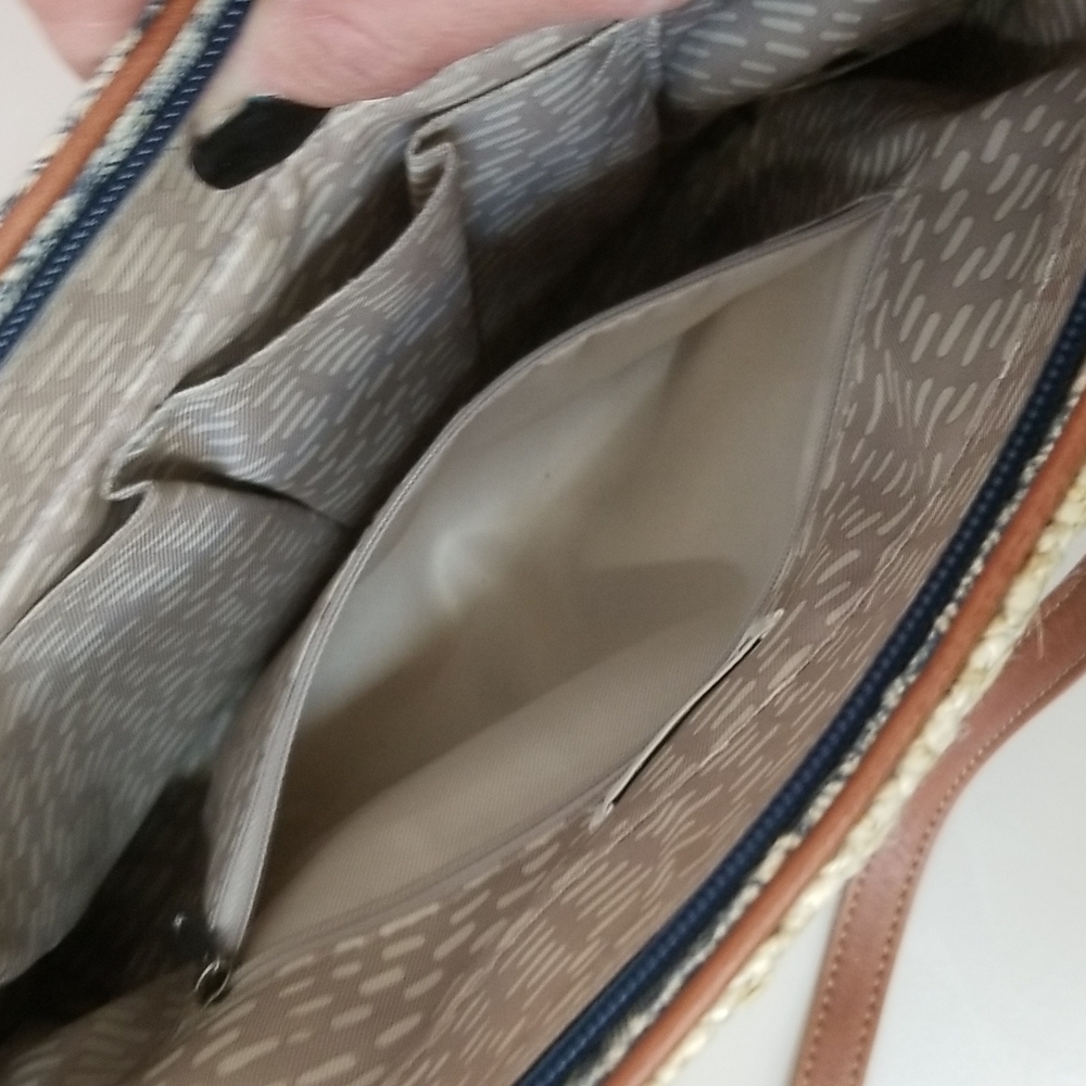 Stylish Tan and Blue Women's Tote Bag - Picture 8 of 8